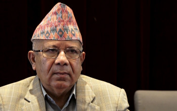 अर्ली इलेक्सनमा माधव नेपाल पनि सहमत, देउवाको जवाफ : निर्णयमा हतारो नगरौँ
